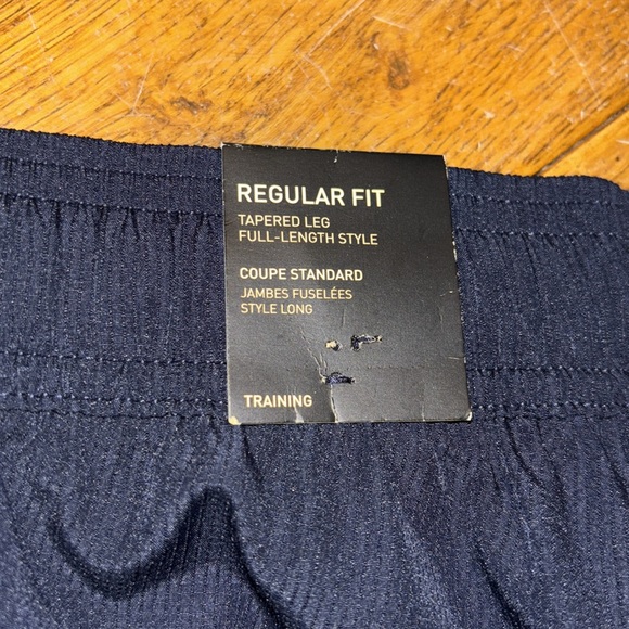 Adidas Training pant - Picture 5 of 11